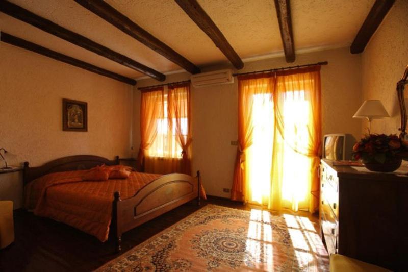 Bed and Breakfast La Boatina à Cormòns Chambre photo